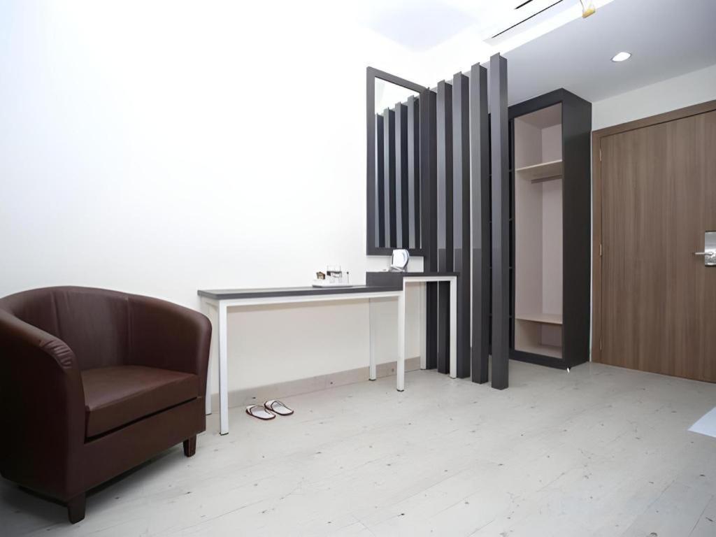 Redlink Hotel Nagoya Exterior photo